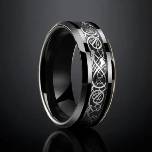 Draconis – Bague homme dragon celtique en acier inoxydable 8mm Draconis – Bague homme dragon celtique en acier inoxydable 8mm